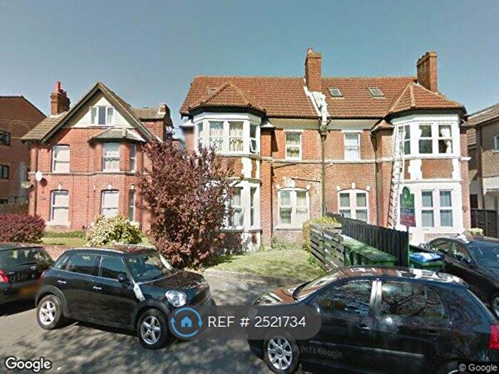 1 Bedroom Flat To Rent In Court Road, Southampton, SO15