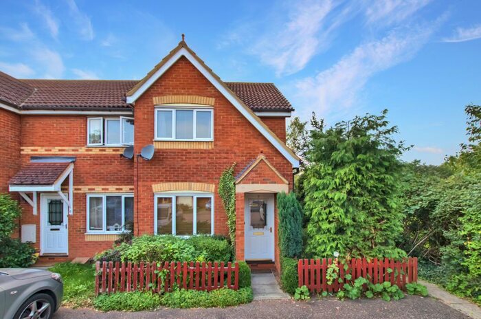 2 Bedroom End Of Terrace House To Rent In Mitchell Close, Hemingford Grey, Huntingdon, PE28