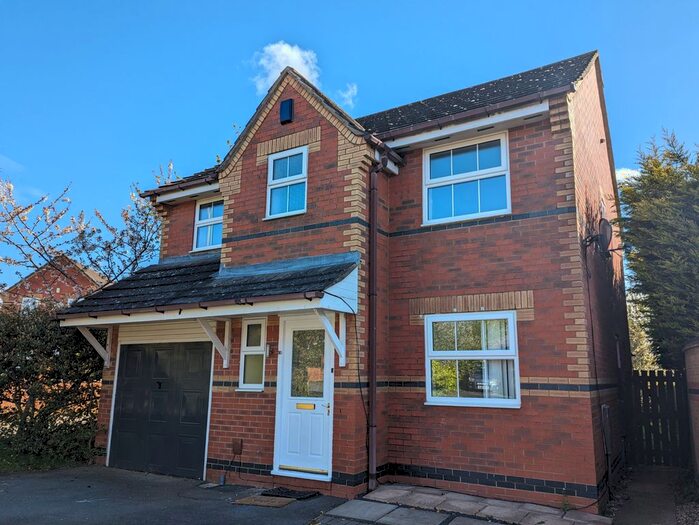4 Bedroom Detached House To Rent In Gunnell Close, Kettering, NN15