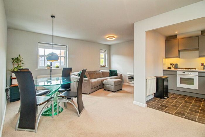 1 Bedroom House For Sale In Wedgewood Street, Aylesbury, HP19