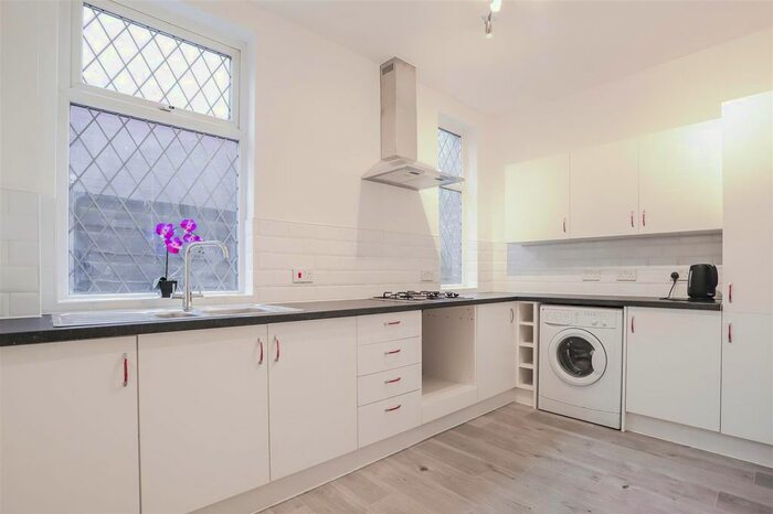 3 Bedroom Semi-Detached House To Rent In Powell Street, Bury, BL8