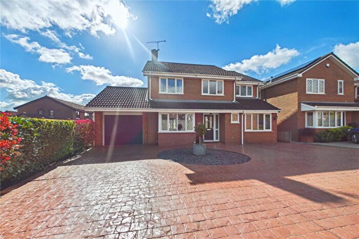 5 Bedroom Detached House For Sale In Bourne Close, Calcot, Reading, Berkshire, RG31
