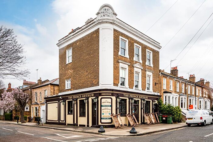 1 Bedroom Apartment To Rent In Forest Road, Hackney, E8