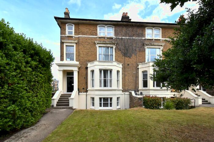 2 Bedroom Flat To Rent In Widmore Road, Bromley, BR1