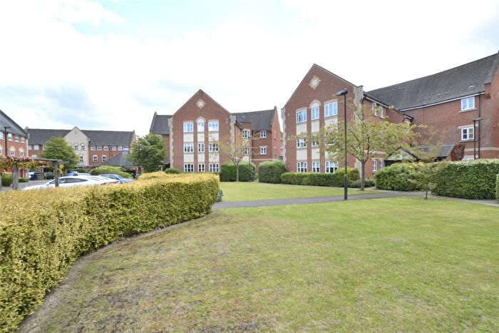 2 Bedroom Flat To Rent In Bennett Crescent, Cowley, Oxford, OX4