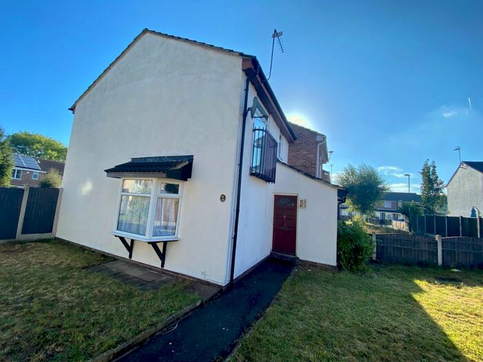 3 Bedroom End Of Terrace House To Rent In Veronica Walk, Clifton, NG11