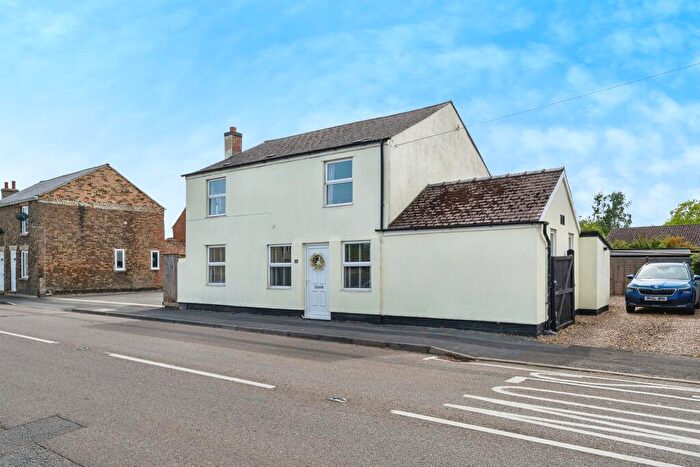 4 Bedroom Detached House For Sale In Station Road, Manea, March, PE15