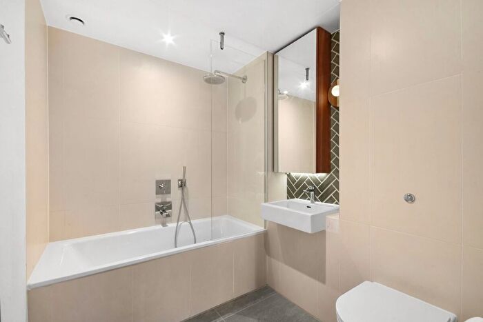 1 Bedroom Flat To Rent In City Road, London, EC1V