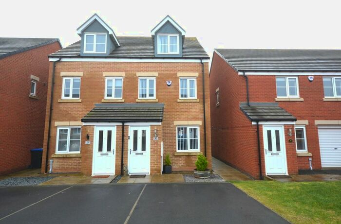 3 Bedroom Semi-Detached House For Sale In Peppercorn Close, Shildon, DL4
