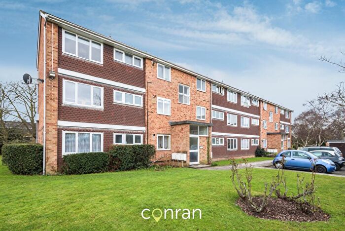 2 Bedroom Apartment To Rent In Woodington Close, North Park, Eltham, SE9
