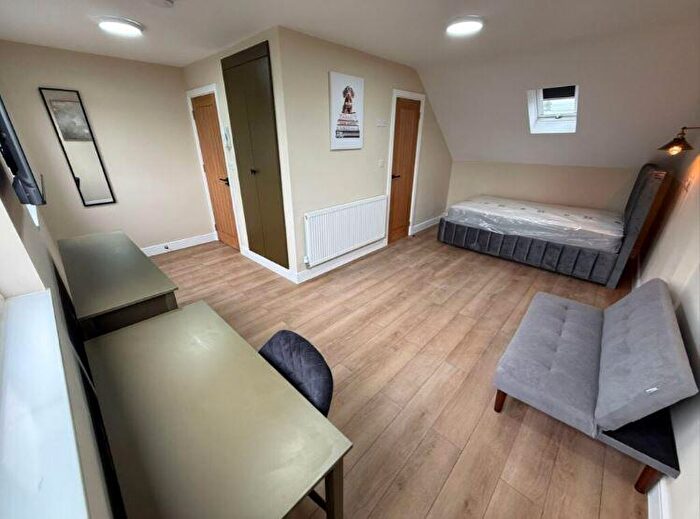 1 Bedroom Apartment To Rent In Room, St. Helens Road, Leamington Spa, CV31