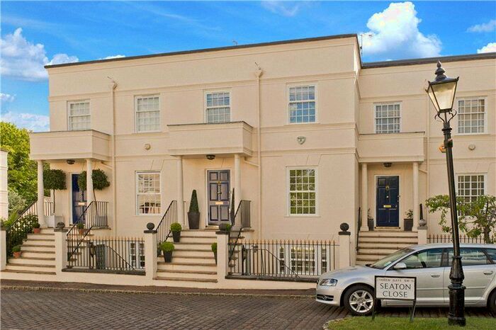 3 Bedroom Mews To Rent In Seaton Close, Lynden Gate, SW15