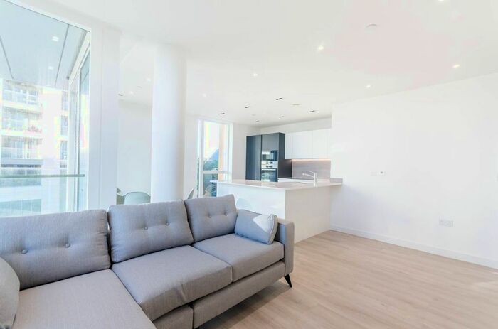 2 Bedroom Flat To Rent In Woodberry Down, Stoke Newington, London, N4