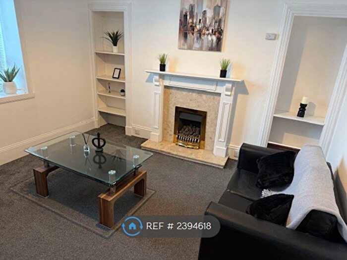 1 Bedroom Flat To Rent In Top Floor, Aberdeen, AB25