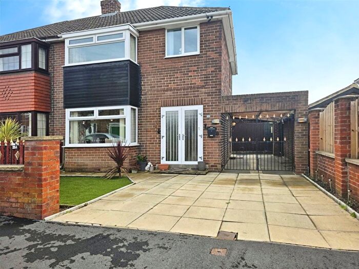 3 Bedroom Semi-detached House For Sale In Ullswater Avenue, Dewsbury, West Yorkshire, WF12