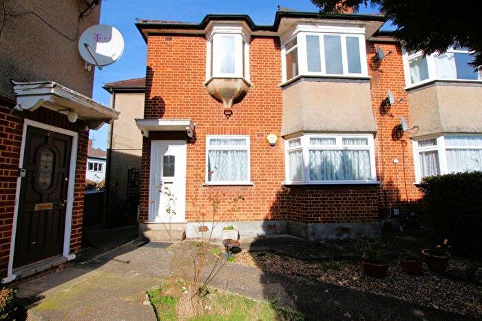 3 Bedroom Maisonette To Rent In Woodgrange Close, Kenton, HA3