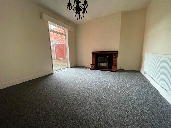 3 Bedroom House To Rent In Richmond Road, Smethwick, B66