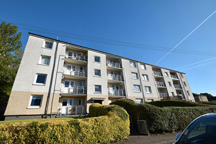 2 Bedroom Flat For Sale In Morefield Road, Drumoyne, Glasgow, G51