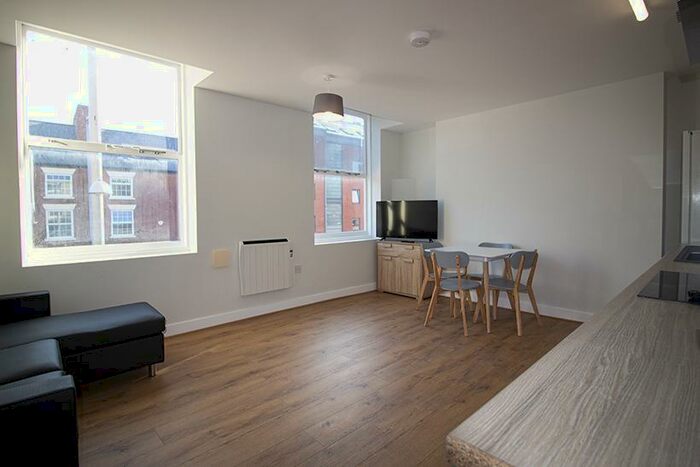 4 Bedroom Apartment To Rent In Flat, Chatham Street, Nottingham, NG1