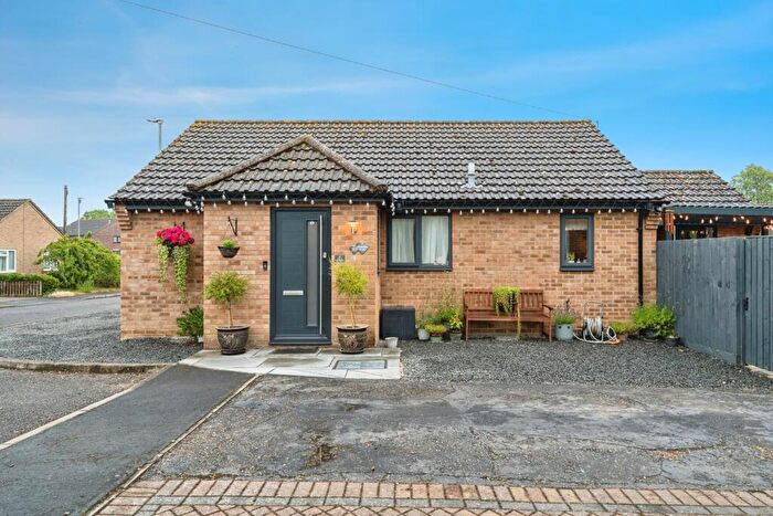 3 Bedroom Bungalow For Sale In Icknield Close, Cheveley, Newmarket, Cambridgeshire, CB8