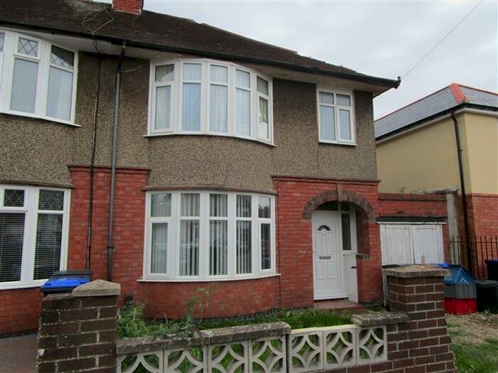 3 Bedroom House To Rent In Broadmead Avenue, Northampton, NN3