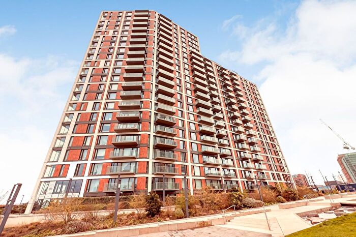 1 Bedroom Flat For Sale In Duke Of Wellington Avenue, London, SE18