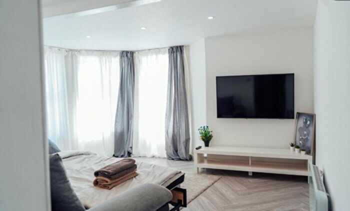 1 Bedroom Apartment For Sale In Purbeck Road, Bournemouth, Dorset, BH2