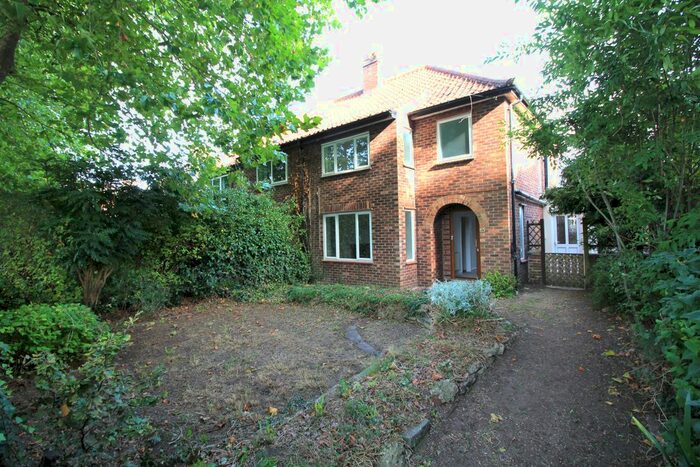 3 Bedroom Semi-Detached House To Rent In Colman Road, Norwich, NR4