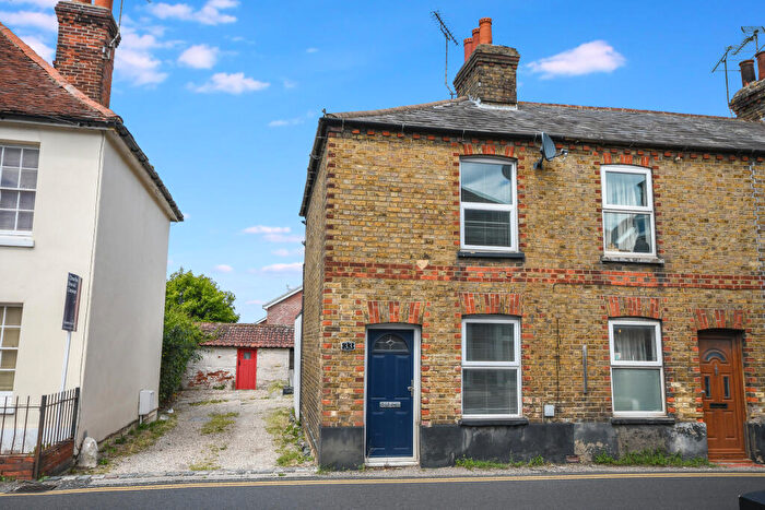 2 Bedroom End Of Terrace House For Sale In Maldon Road, Great Baddow, Chelmsford, Essex, CM2