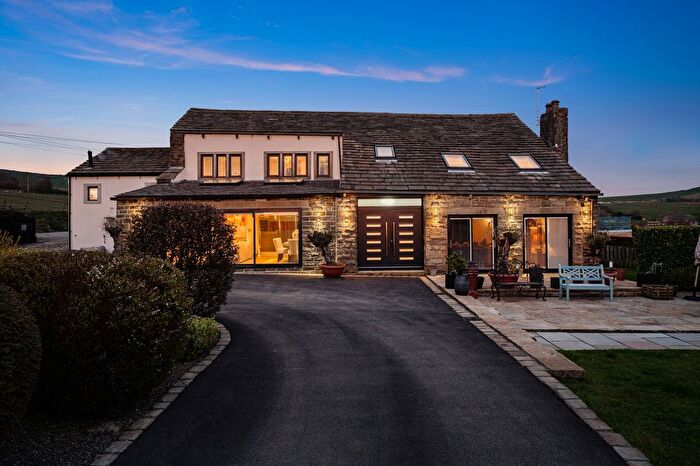 4 Bedroom Detached House For Sale In Coal Pit Lane, Rossendale, BB4