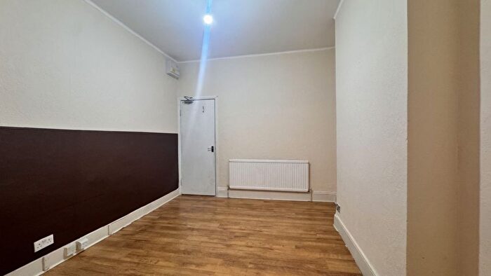 2 Bedroom Flat To Rent In Cricklewood Broadway, Cricklewood, NW2