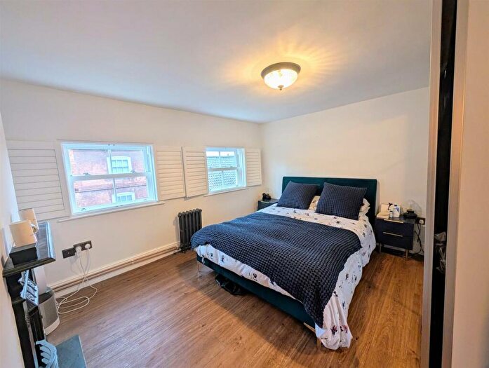 3 Bedroom Terraced House For Sale In Barnby Gate Newark, NG24