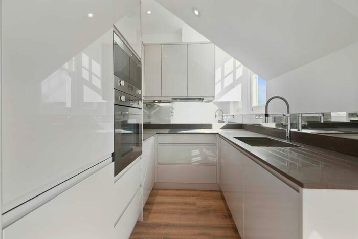 1 Bedroom Flat To Rent In Queens Avenue, Muswell Hill, N10