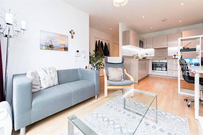 1 Bedroom Apartment To Rent In Copenhagen Court, Pell Street, London, SE8