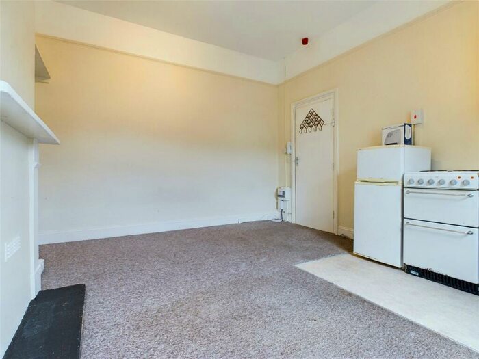 Apartment To Rent In Goldstone Villas, Hove, BN3