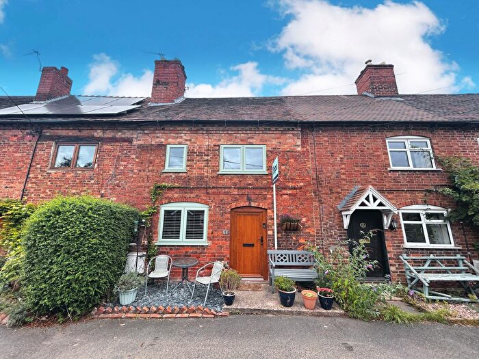 3 Bedroom Cottage For Sale In Main Street, Snarestone, Swadlincote, DE12