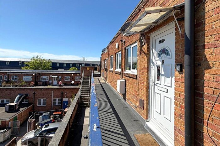 2 Bedroom Apartment For Sale In Greywell Road, Havant, Hampshire, PO9