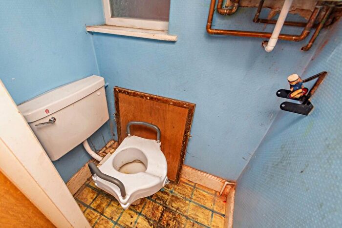 3 Bedroom Semi Detached House For Sale In Pickering Road, Hull, East Riding Of Yorkshire, HU4