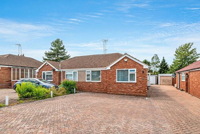 2 Bedroom Semi-detached Bungalow For Sale In Barton Road, Canterbury, CT1