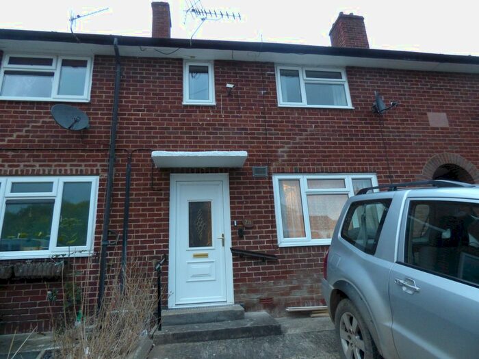 3 Bedroom Terraced House To Rent In Bronybuckley, Welshpool, SY21