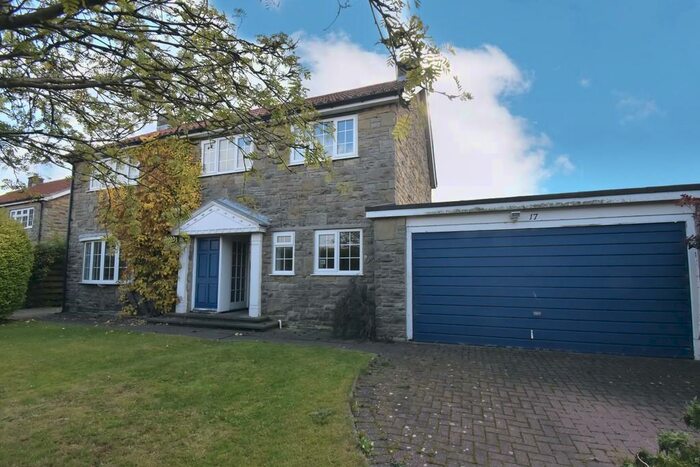 4 Bedroom Detached House For Sale In Spring Hill, Welbury, DL6