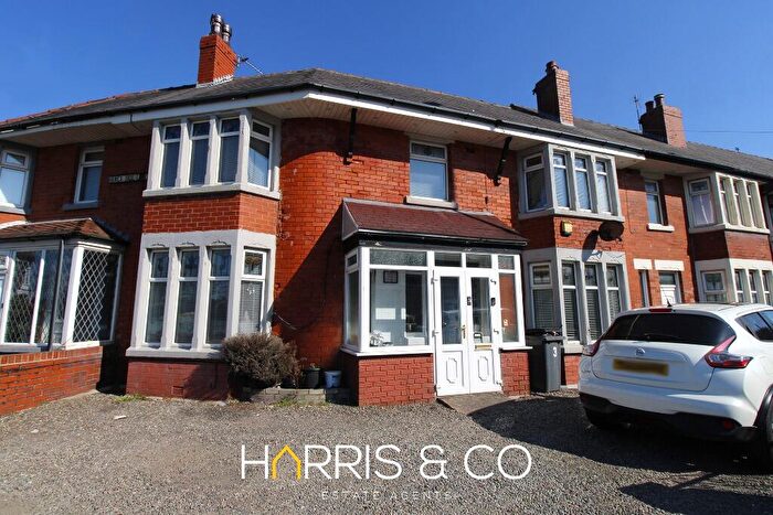3 Bedroom Terraced House For Sale In Hawes Side Lane, Blackpool, FY4