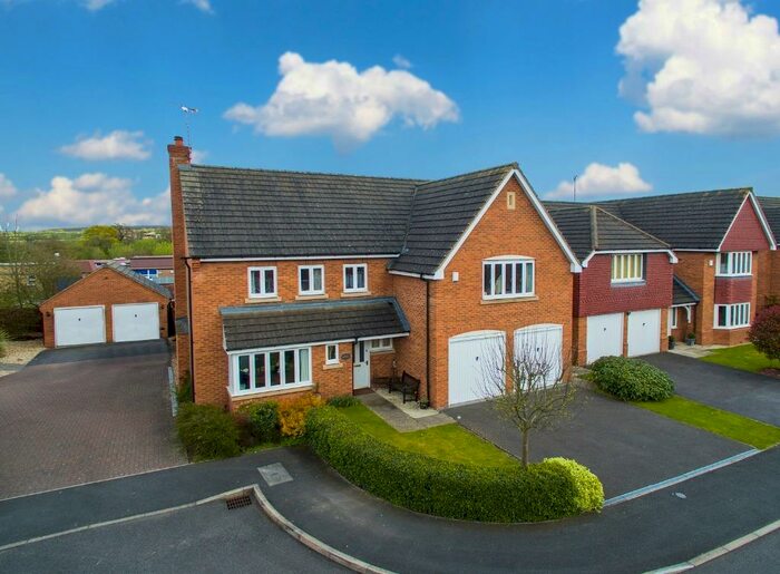 5 Bedroom Detached House To Rent In Sycamore Close, Retford, DN22