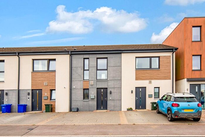 2 Bedroom Terraced House For Sale In Hull Lane, Bicester, Oxfordshire, OX25