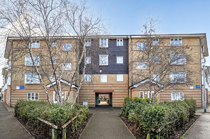 2 Bedroom Flat For Sale In Stanley Close, New Eltham, SE9