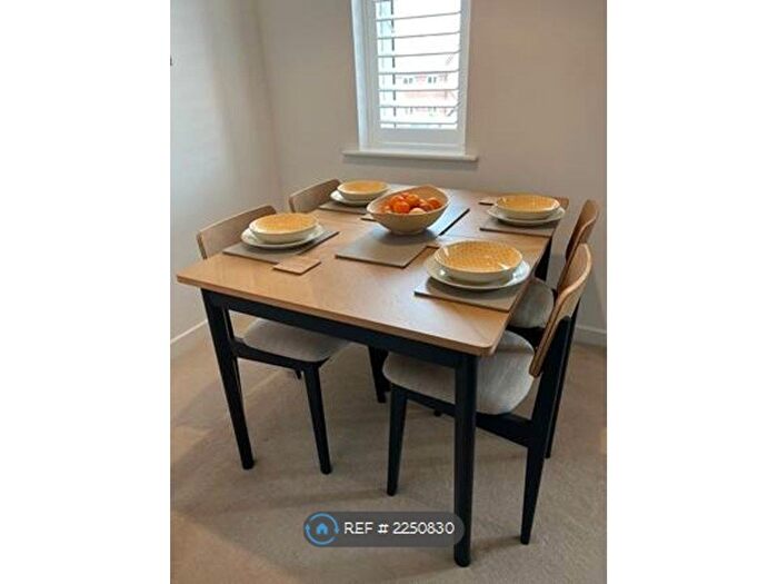 2 Bedroom Flat To Rent In George Holmes Way, Bristol, BS16