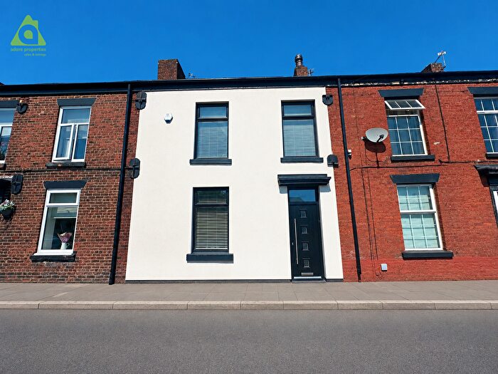 3 Bedroom Terraced House For Sale In Wigan Road, Westhoughton, BL5