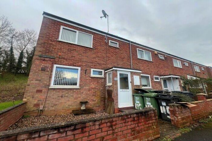 3 Bedroom Property To Rent In Astley Close, Redditch, B98