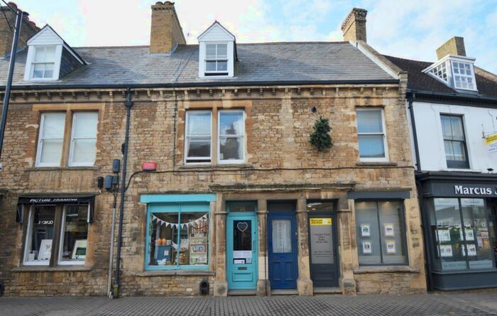 1 Bedroom Duplex To Rent In High Street South, Olney, MK46