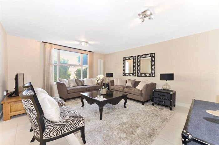3 Bedroom Apartment To Rent In St. Johns Wood Park, St. Johns Wood, London, NW8
